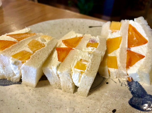 フルーツサンド
