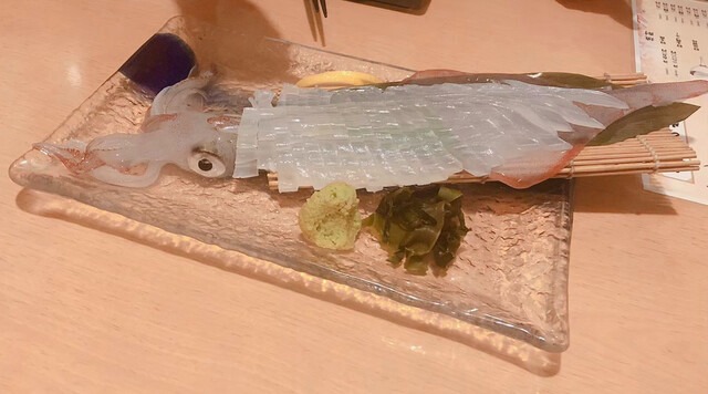 活イカの活き造り