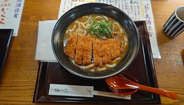 カツカレーうどん