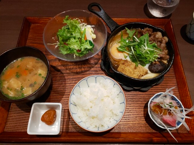 黒毛和牛のすき焼きランチ