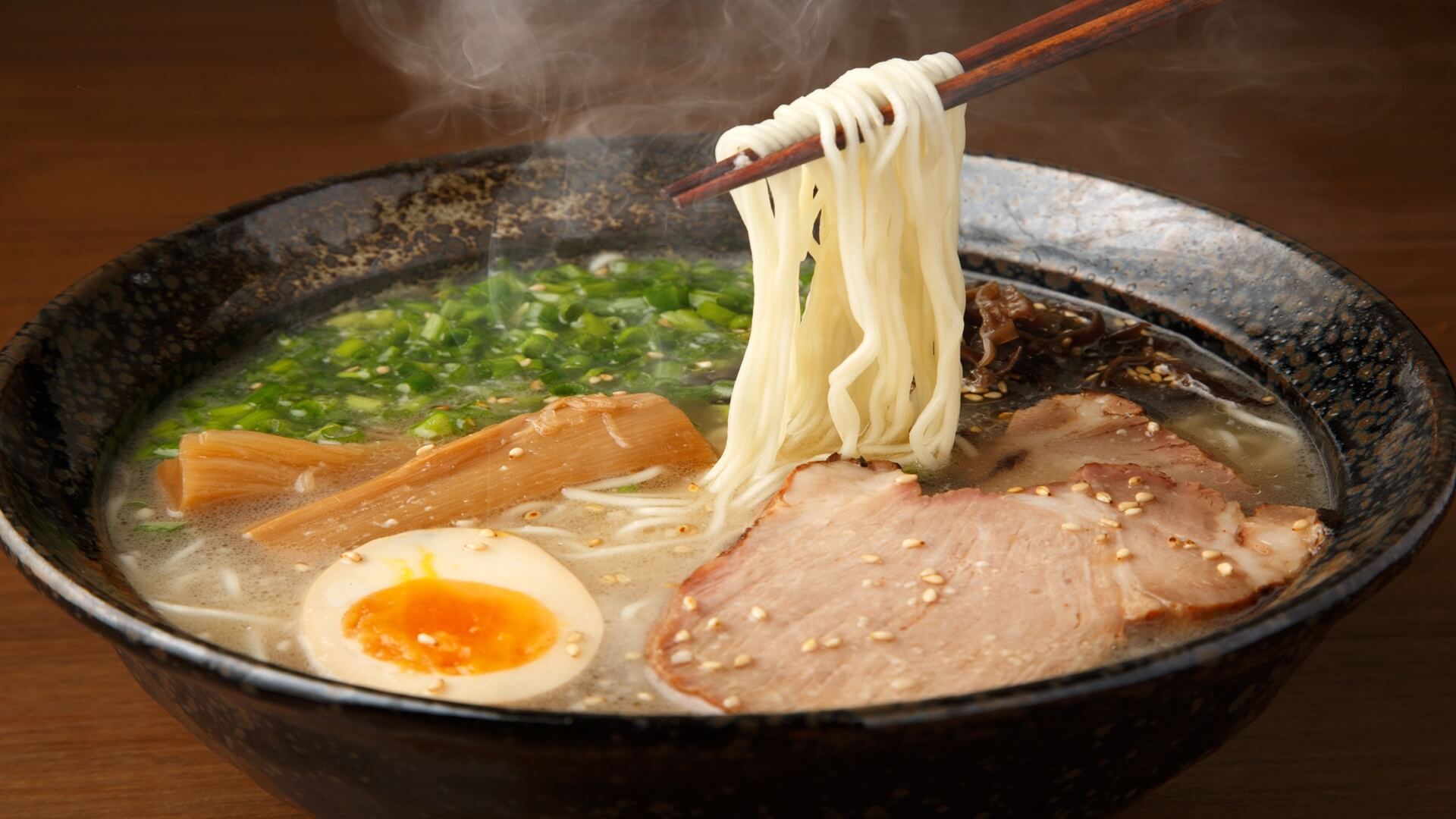 【2025最新版】秋葉原・末広町・岩本町で人気のラーメン&つけ麺ランチ25選