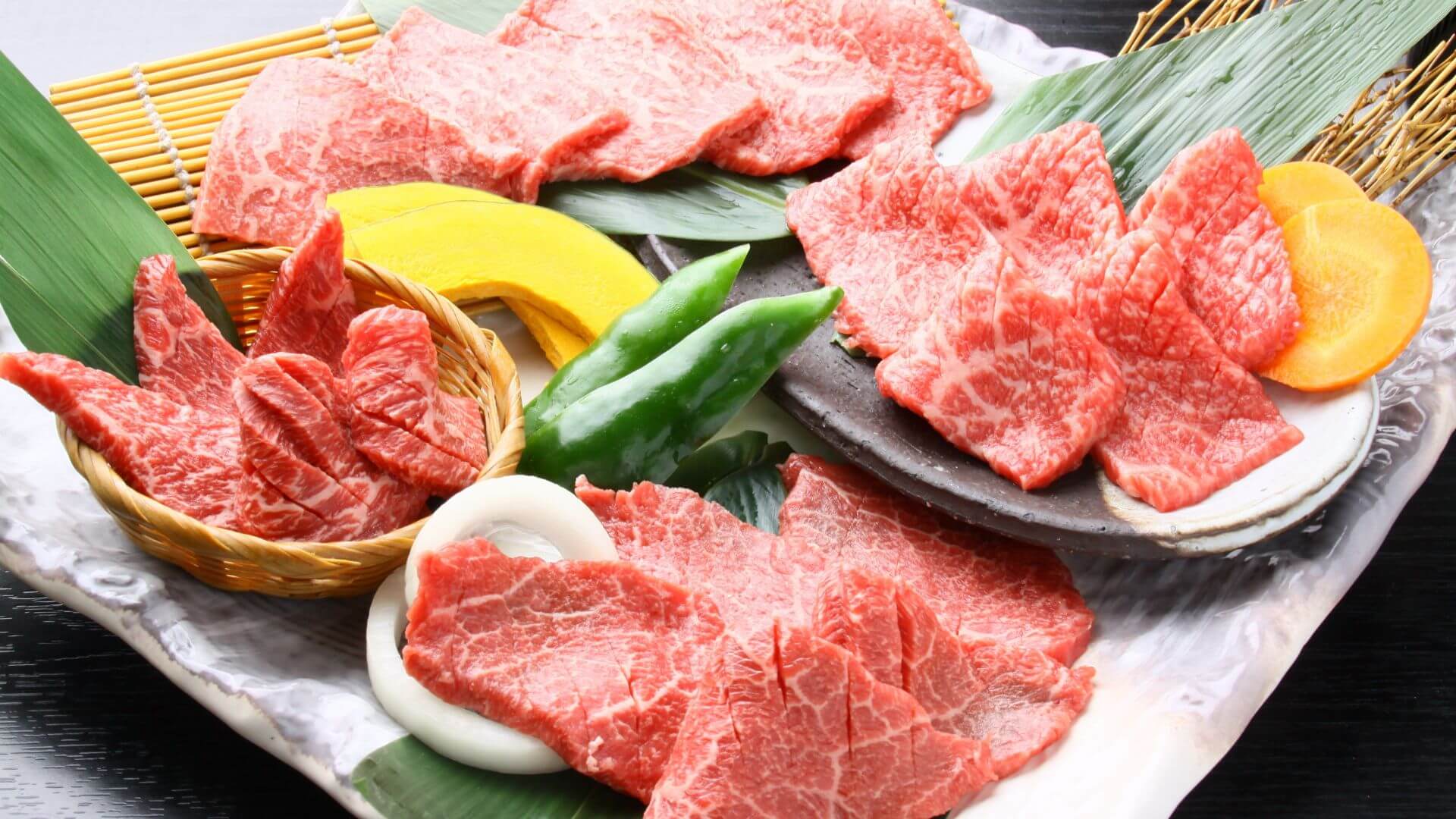 堺市民が通う人気焼肉店12選!駅チカ・食べ放題・個室完備で満足度◎【子連れにもおすすめ】