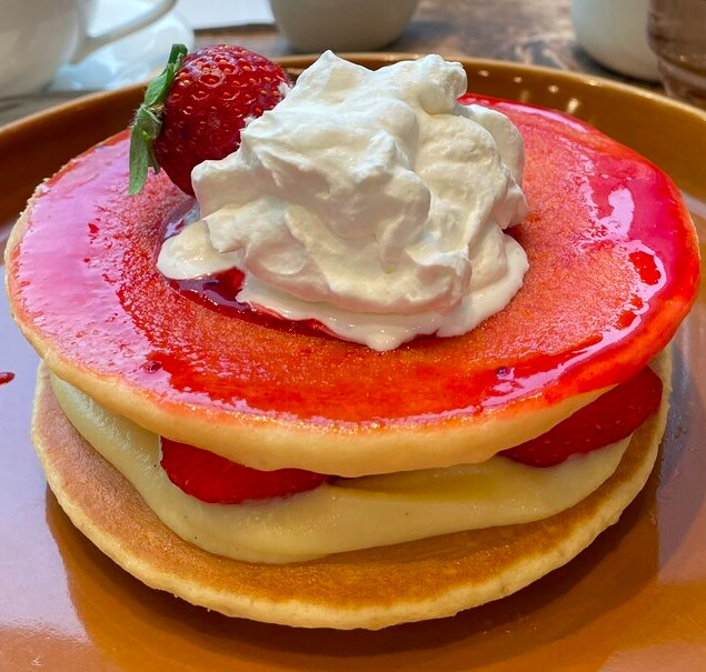 いちごのパンケーキ