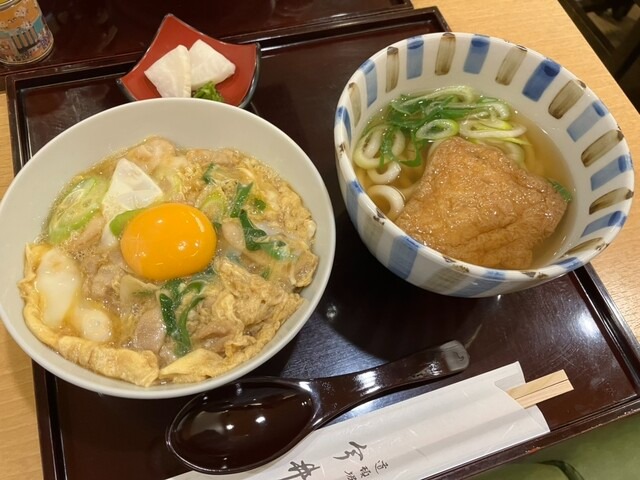 親子丼小うどん付