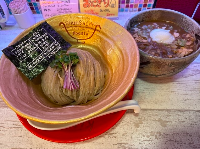 ビーフカレーつけめん (肉ダブル)