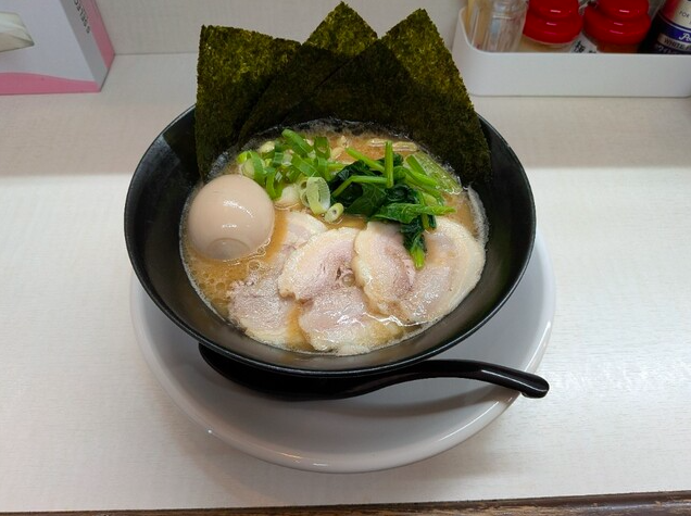 濃厚醤油+味玉トッピング