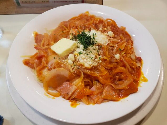 トマトソースのベーコン