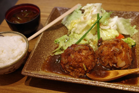 煮込みハンバーグ膳