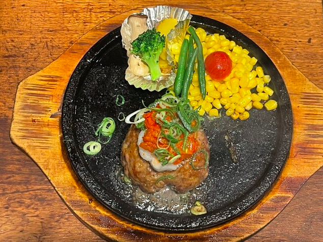 大根おろしと白菜キムチのハンバーグ