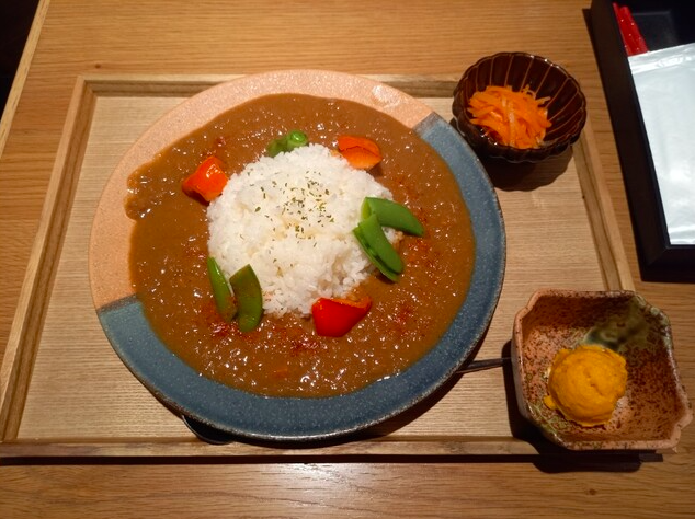 夏野菜×スパイスカレー定食
