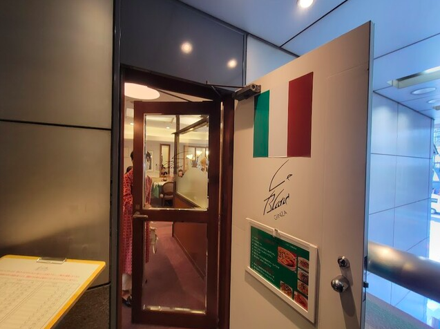 【ル・ブラン 銀座店】銀座の街角で味わう熱々魚介ドリアと洋菓子のご褒美時間
