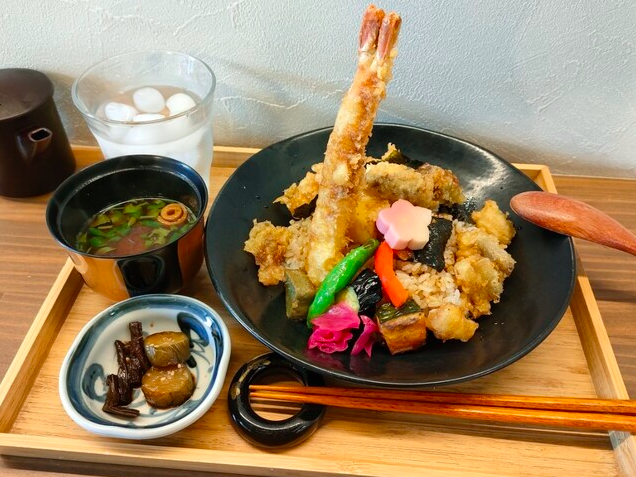 【名物】はんなり天丼