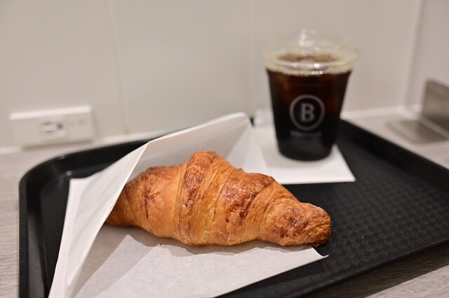 クロワッサン&コーヒー