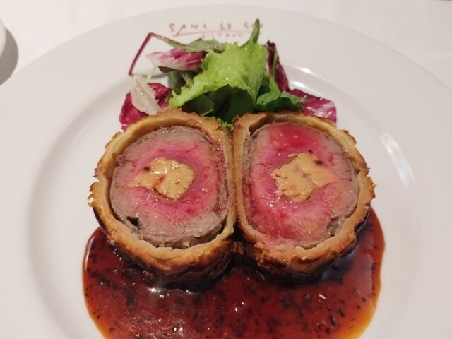 牛フィレ肉フォアグラパイ包み焼き