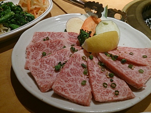 霜降りカルビ