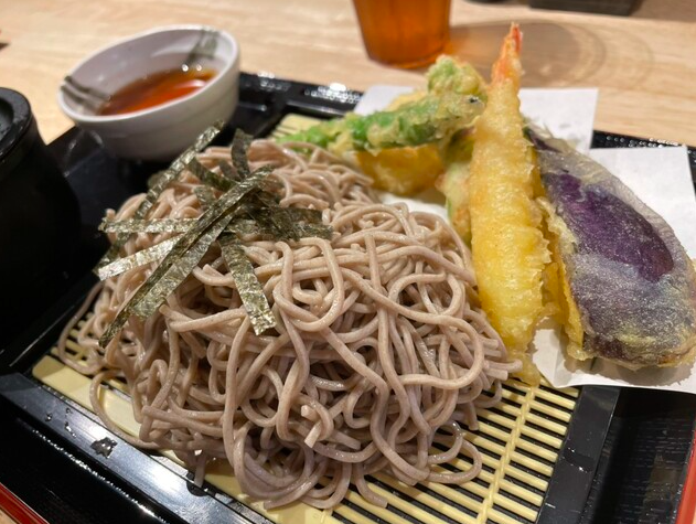 天ざると天ぷら盛合せのセット