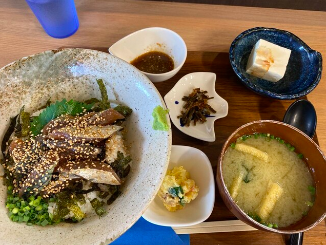 ごまさば丼定食