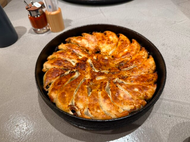 【名物】鉄なべ餃子