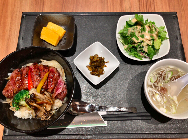 仙台牛ステーキ丼