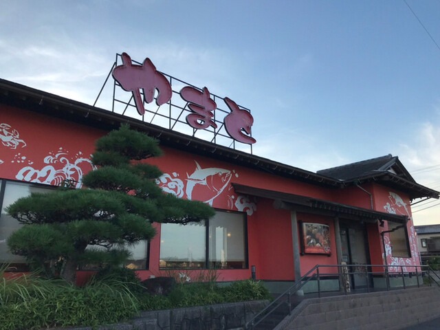 【回転寿司やまと 館山店】鮮度とボリュームに感動！漁港直送のネタが勢ぞろいする人気店