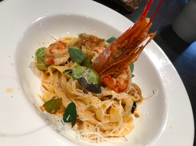 海老とそら豆のレモンミントソース
