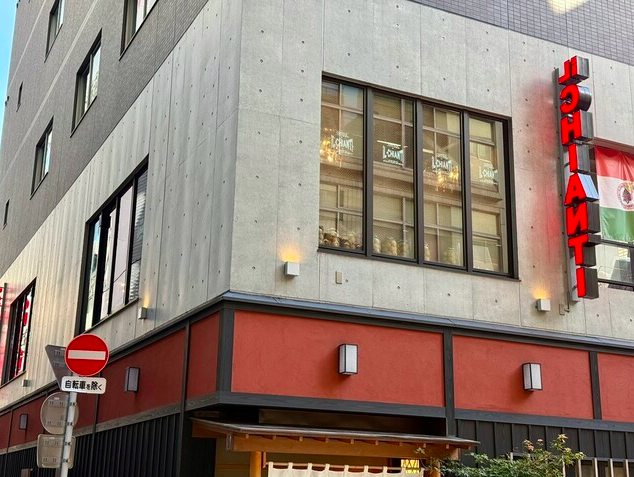 【イルキャンティ 日本橋店】行列ができるドレッシング自慢のスープパスタ専門店