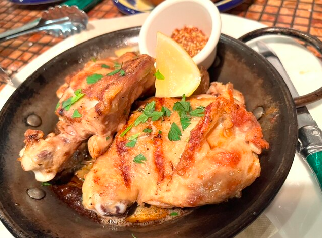総州古白鶏の骨付き腿肉窯焼き