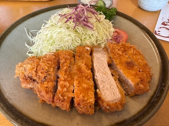 特選ロースかつ定食