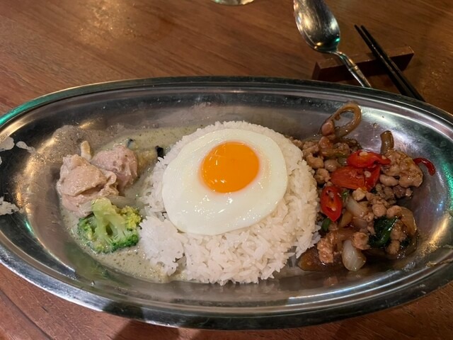 グリーンカレー&ガパオライス