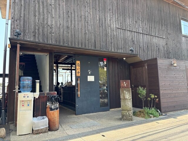 【江ノ島小屋】湘南の海を一望！地魚まかない丼と漁師汁で味わう“海のごちそう”
