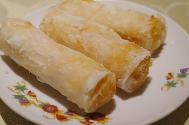 海老のウエハース巻き揚げ