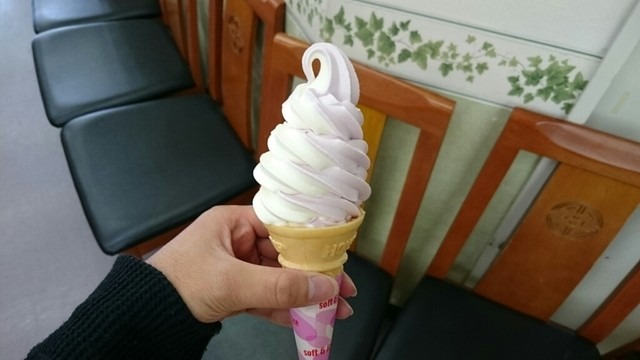 紫いもソフトクリーム