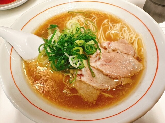 豚骨しょうゆラーメン