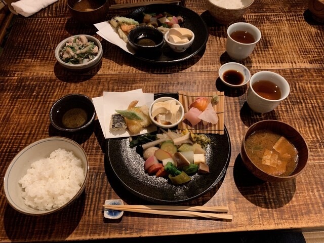 お刺身と天ぷら定食