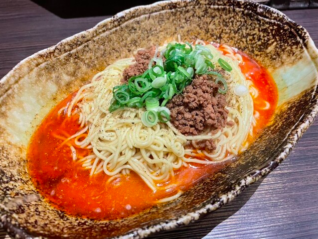 【看板メニュー】汁なし担担麺 (大盛 3辛)