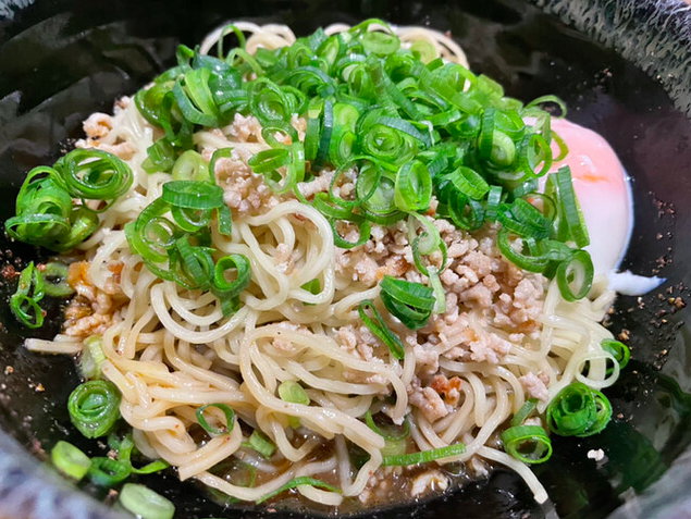 汁なし坦々麺