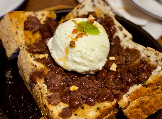 鉄板小倉トースト