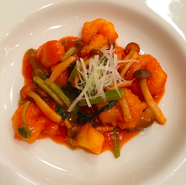 エビとキノコのチリソース