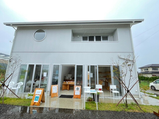 【よつ葉のクローバー】果樹園カフェで味わう桃・さくらんぼ・梨の季節スイーツ♡