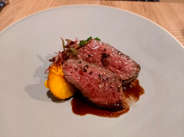 鹿肉のロースト