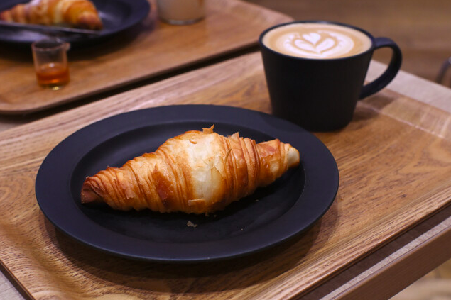 モーニングセット(クロワッサン&ホットラテ)