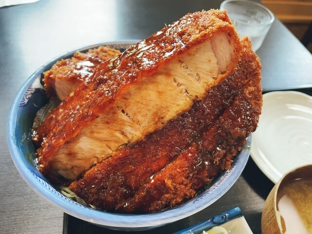 ロースソースカツ丼