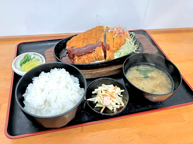 ロースカツ定食